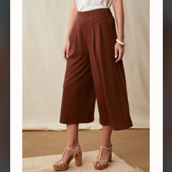 Matilda Jane Pants - Matilda Jane - Alice Textured Wide Leg Cropped Pants